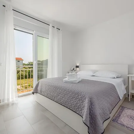 Apartment Laurel Near The Sea *
